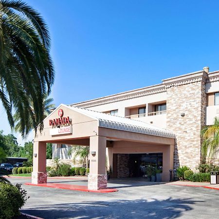 Hotel Ramada By Wyndham Houston Intercontinental Airport South Extérieur photo