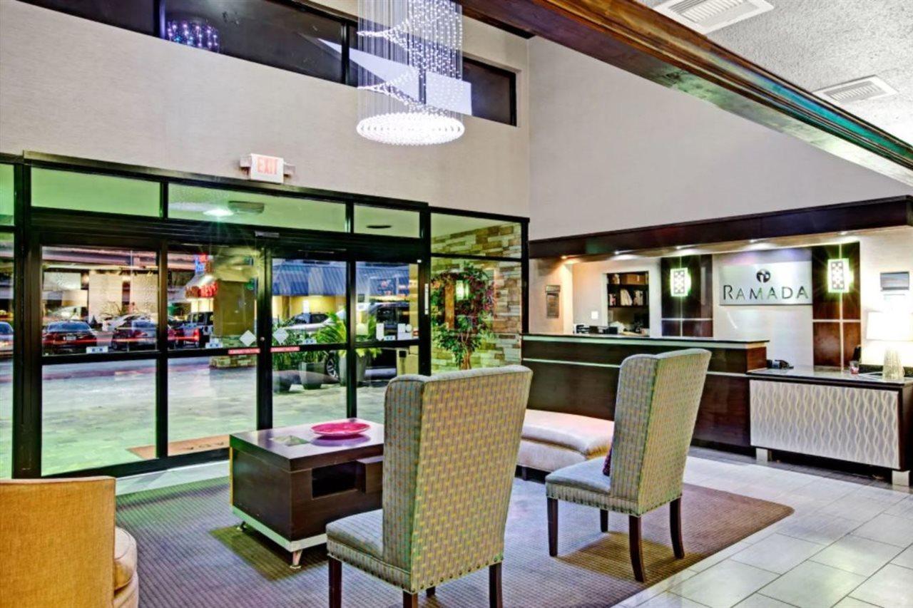 Hotel Ramada By Wyndham Houston Intercontinental Airport South Extérieur photo