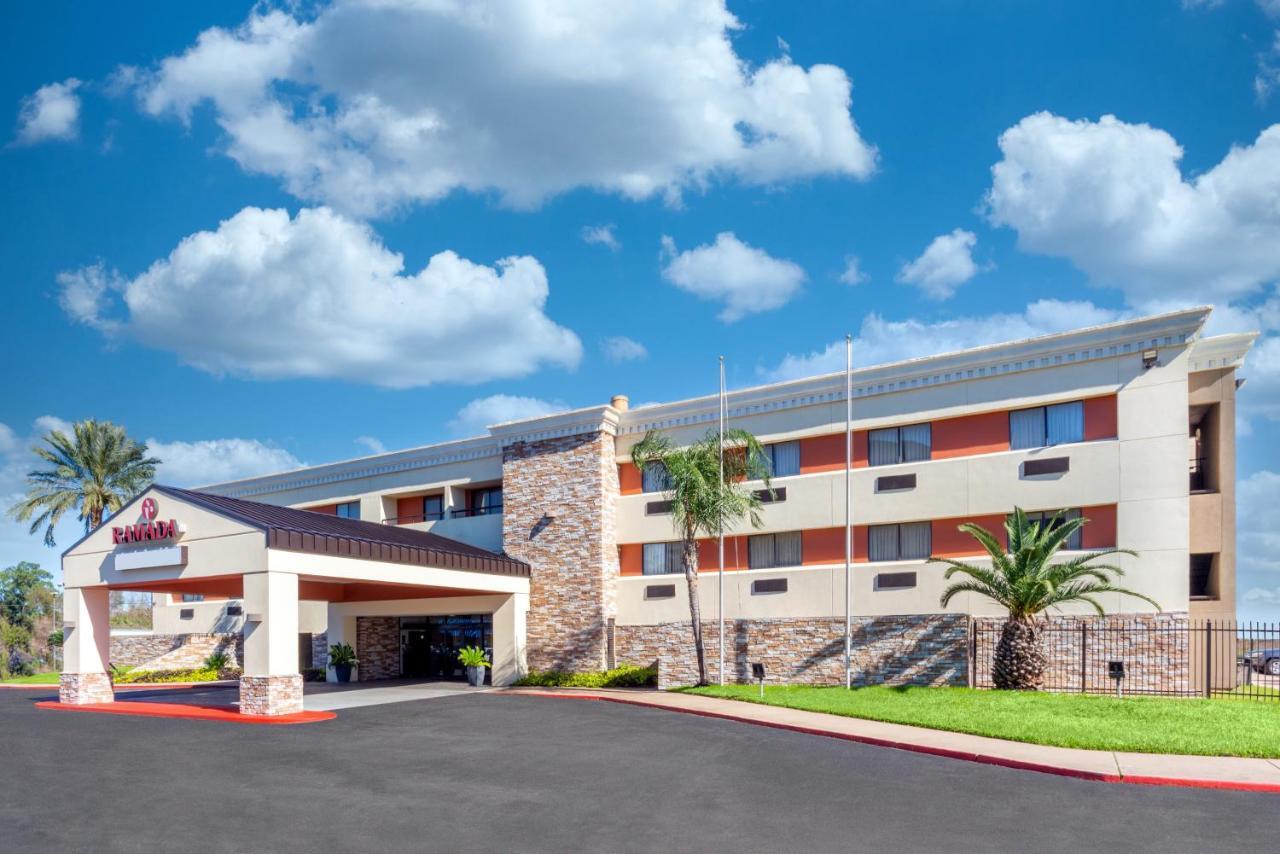 Hotel Ramada By Wyndham Houston Intercontinental Airport South Extérieur photo